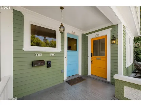 1316 SE Ash Street Portland OR 97214