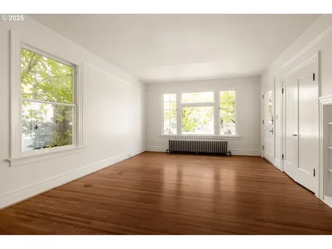1316 SE Ash Street Portland OR 97214
