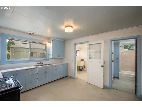 33680 Seavey Loop Road Eugene OR 97405