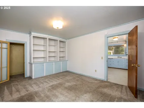 33680 Seavey Loop Road Eugene OR 97405