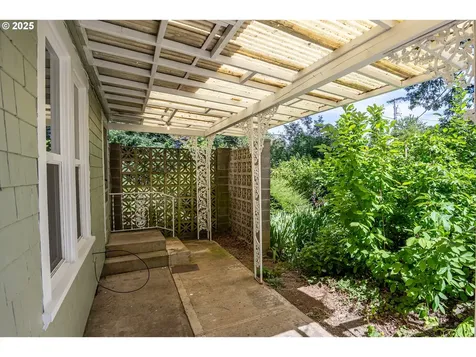33680 Seavey Loop Road Eugene OR 97405