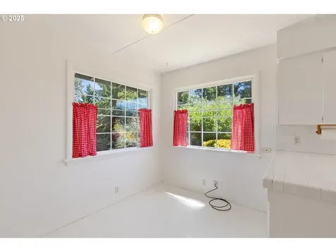3034 Fisher Road Roseburg OR 97471