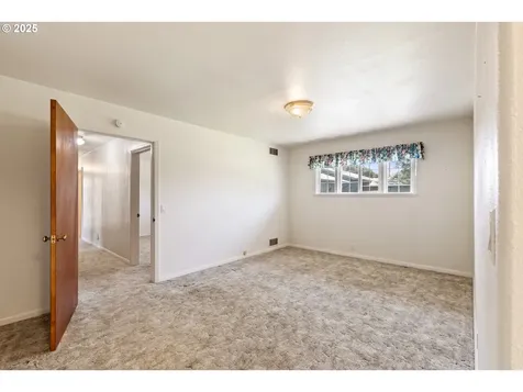 3034 Fisher Road Roseburg OR 97471
