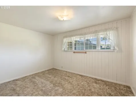 3034 Fisher Road Roseburg OR 97471