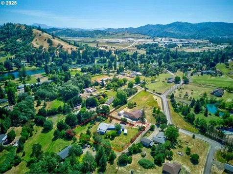 3034 Fisher Road Roseburg OR 97471