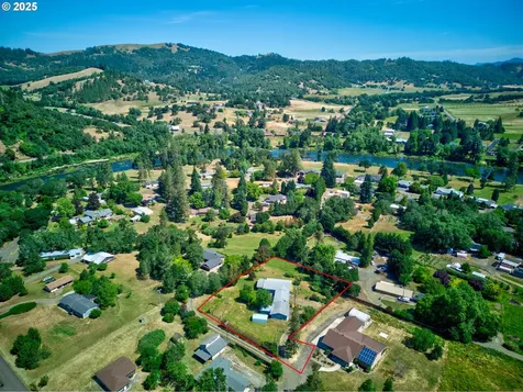 3034 Fisher Road Roseburg OR 97471