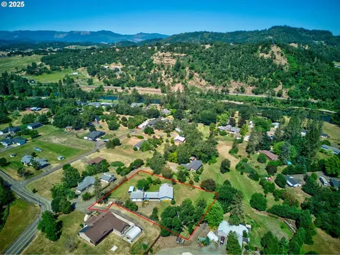 3034 Fisher Road Roseburg OR 97471