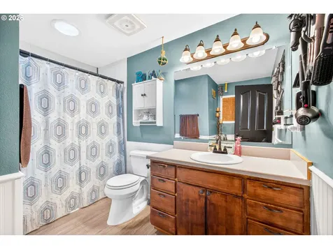 924 7th Avenue Sweet Home OR 97386