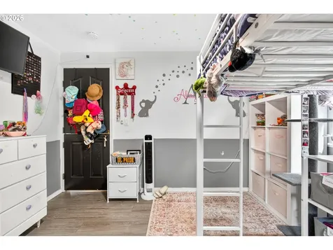 924 7th Avenue Sweet Home OR 97386