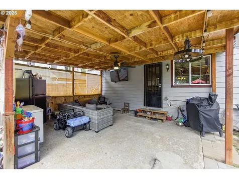 924 7th Avenue Sweet Home OR 97386