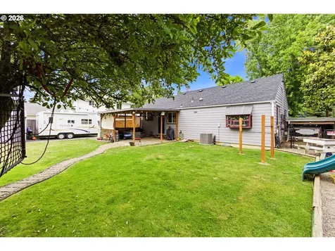 924 7th Avenue Sweet Home OR 97386
