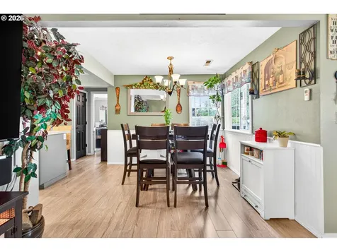 924 7th Avenue Sweet Home OR 97386