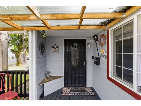 924 7th Avenue Sweet Home OR 97386
