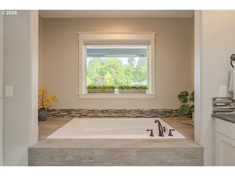 4307 NE 165th Circle Vancouver WA 98686