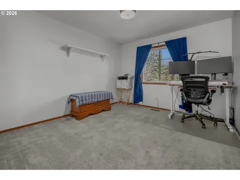 12329 SW 34th Avenue Portland OR 97219