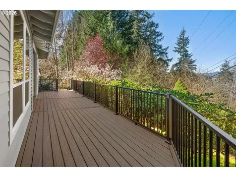 12329 SW 34th Avenue Portland OR 97219