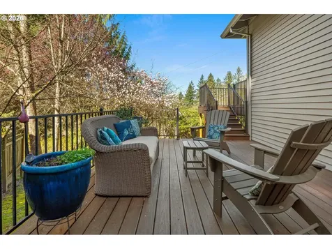 12329 SW 34th Avenue Portland OR 97219