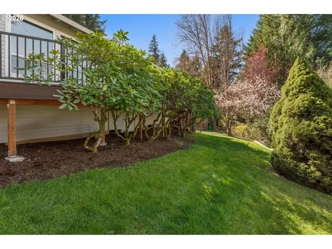 12329 SW 34th Avenue Portland OR 97219