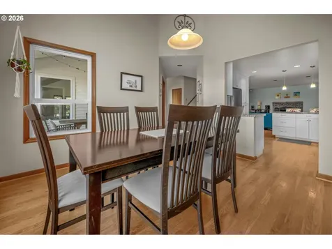 12329 SW 34th Avenue Portland OR 97219