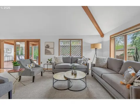 16062 SW Bridle Hills Drive Beaverton OR 97007