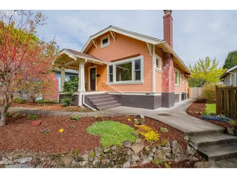 1905 SE Division Street Portland OR 97202
