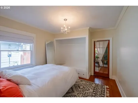 1905 SE Division Street Portland OR 97202
