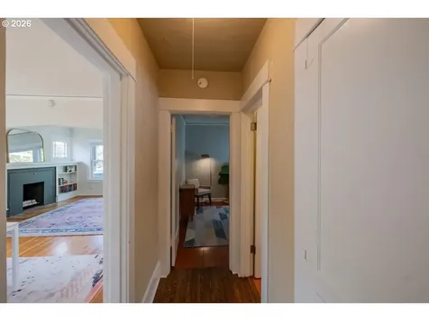 1905 SE Division Street Portland OR 97202