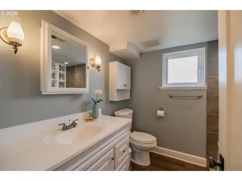 1905 SE Division Street Portland OR 97202