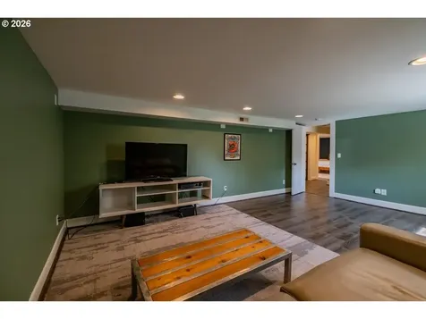 1905 SE Division Street Portland OR 97202