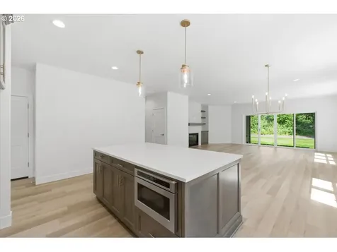 2147 NE Spitz Road Canby OR 97013