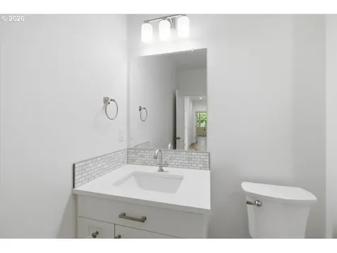 2147 NE Spitz Road Canby OR 97013