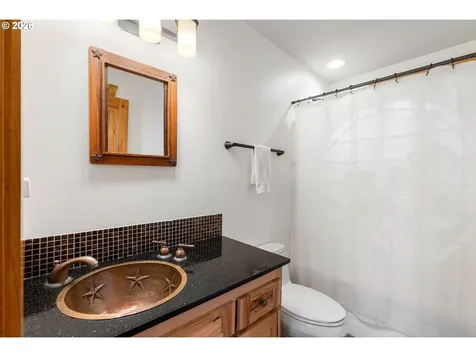 115 Wahkiacus Heights Road Wahkiacus WA 98670