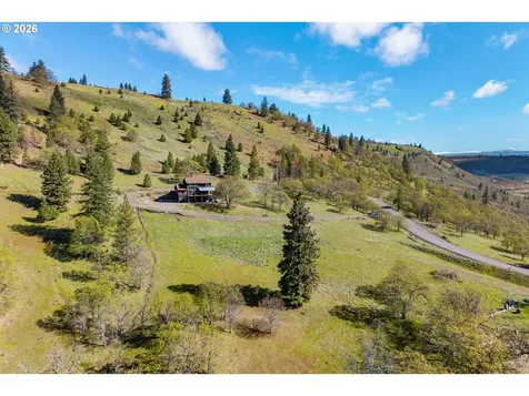 115 Wahkiacus Heights Road Wahkiacus WA 98670
