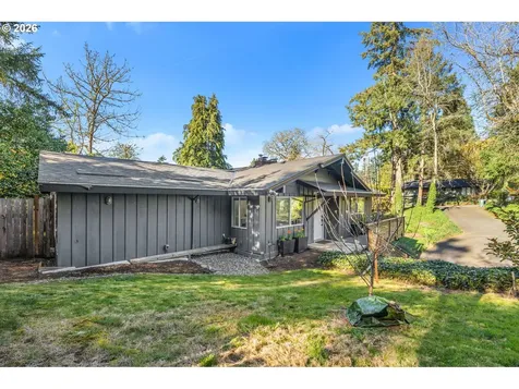 5054 SW 26th Place Portland OR 97239