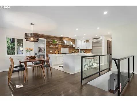 5054 SW 26th Place Portland OR 97239