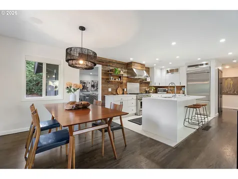 5054 SW 26th Place Portland OR 97239