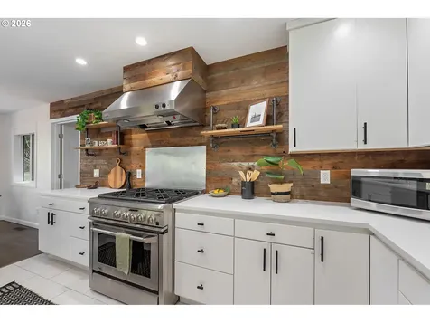 5054 SW 26th Place Portland OR 97239