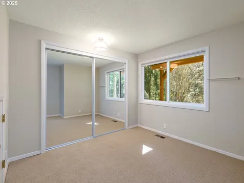 18835 Parkwood Place West Linn OR 97068