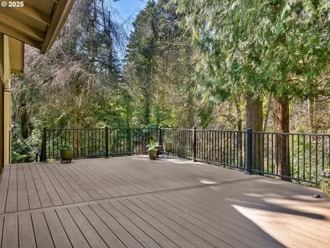 18835 Parkwood Place West Linn OR 97068