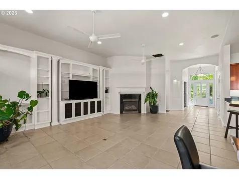 2838 Martinique Avenue Eugene OR 97408