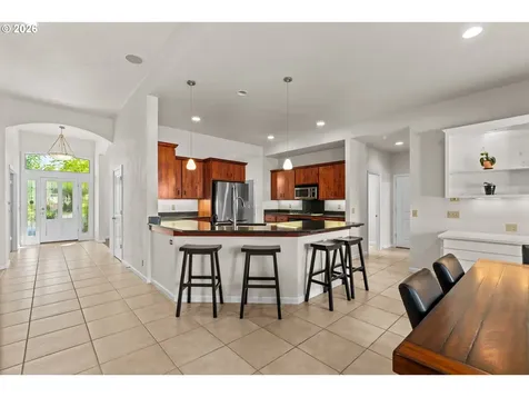 2838 Martinique Avenue Eugene OR 97408