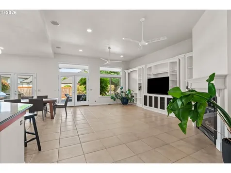 2838 Martinique Avenue Eugene OR 97408