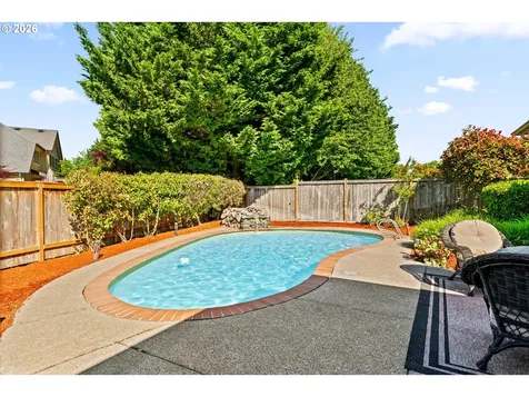 2838 Martinique Avenue Eugene OR 97408