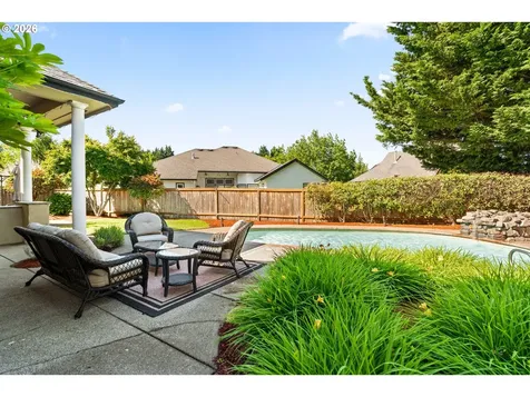 2838 Martinique Avenue Eugene OR 97408