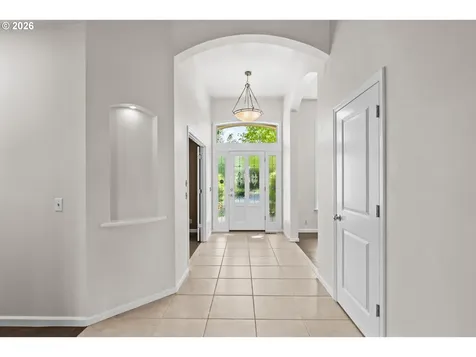 2838 Martinique Avenue Eugene OR 97408