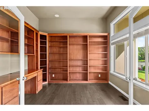 2838 Martinique Avenue Eugene OR 97408