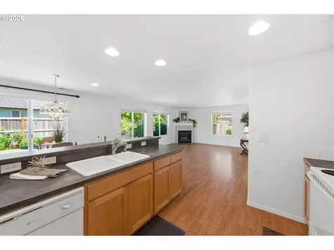 1411 NW Chardonnay Drive Mcminnville OR 97128