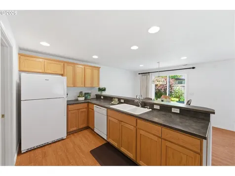 1411 NW Chardonnay Drive Mcminnville OR 97128