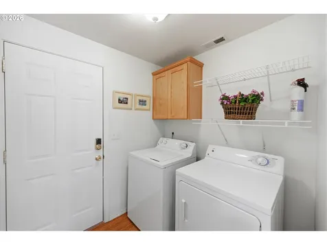 1411 NW Chardonnay Drive Mcminnville OR 97128