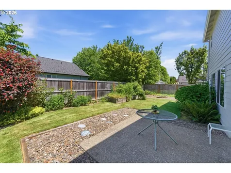 1411 NW Chardonnay Drive Mcminnville OR 97128